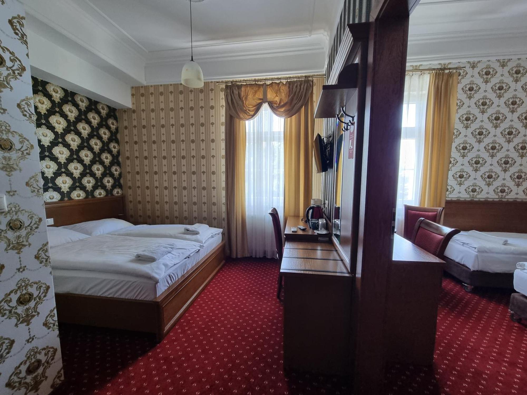 Palac Lucja Bb Zakrzow  Экстерьер фото