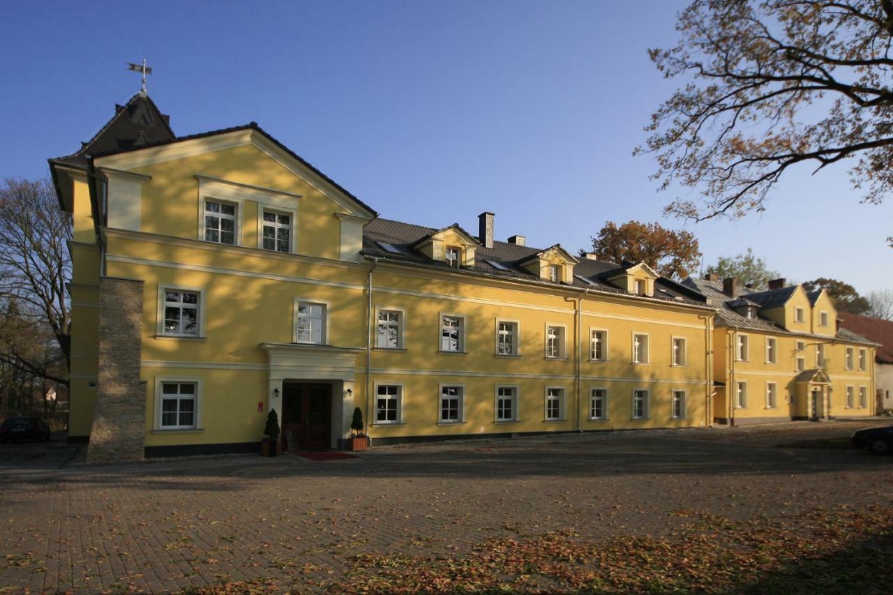 Palac Lucja Bb Zakrzow  Экстерьер фото